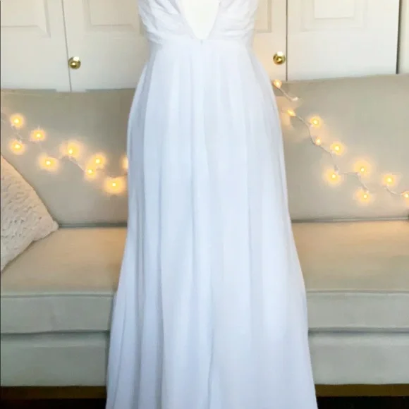 NWOT DB Studio Wedding Dress 4 NEW without tags! Zipper works! Beautiful dress! - Picture 6 of 10